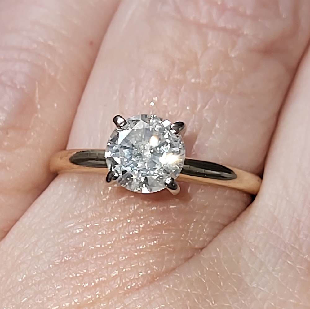 14k yellow gold 1.05ct round diamond set in 4 prong white gold solitaire ring - Picture 16 of 16